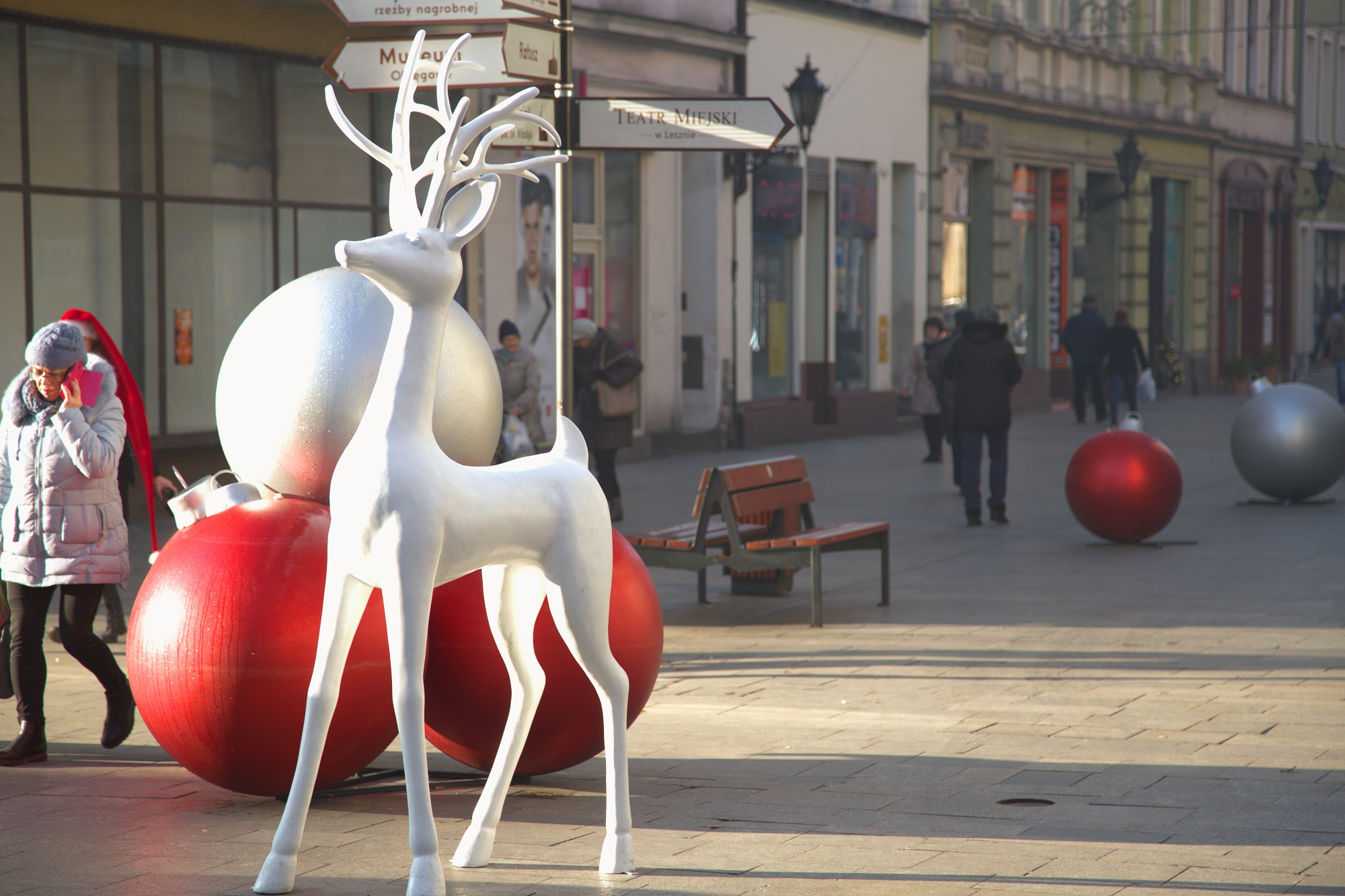 leszno-kunststoffkugeln-grosse-100-cm